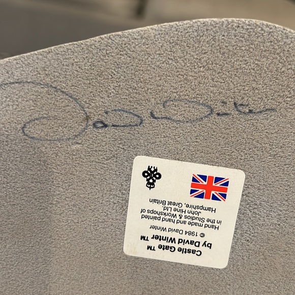 David Winter Cottages Castle Gate. SIGNED! - Picture 7 of 7